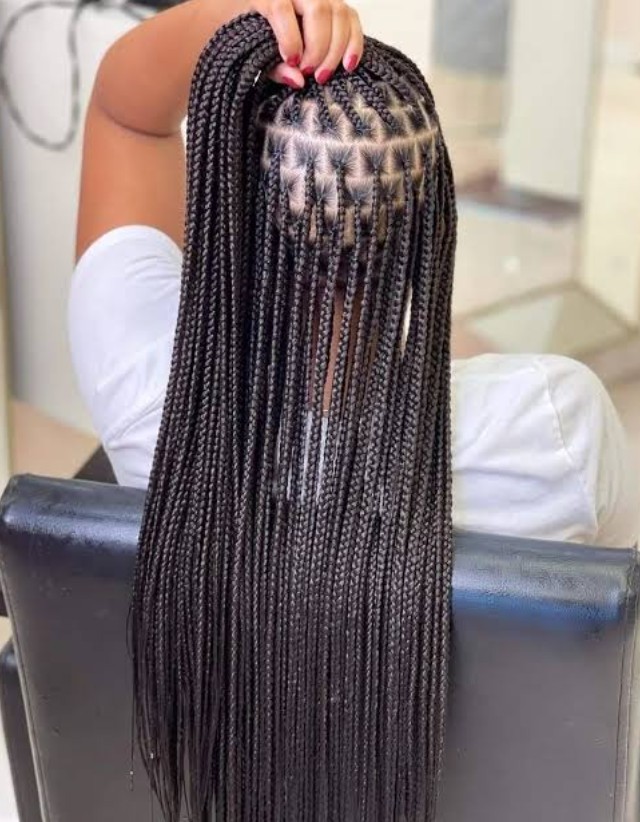 SMALL BOX BRAIDS