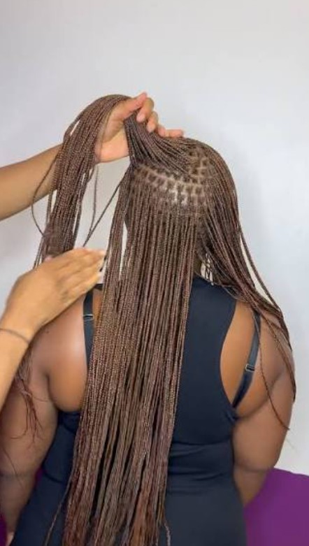 KNOTLESS BRAIDS